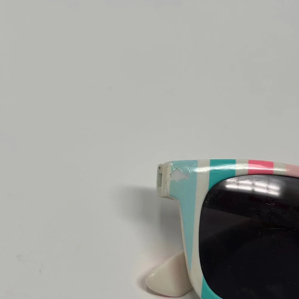 Carters Sunglasses Girls Multicolor Striped Retro Wayfarer Beach‎ Summer